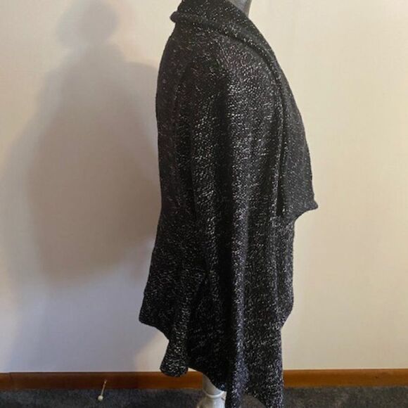 BNCI by Blanc Noir sweater, size Medium - Picture 4 of 5